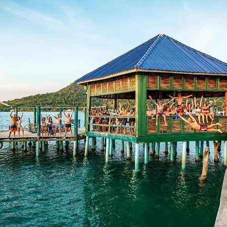 A Pousada Mad Monkey Koh Rong Samloem Koh Rong Sanloem Exterior foto