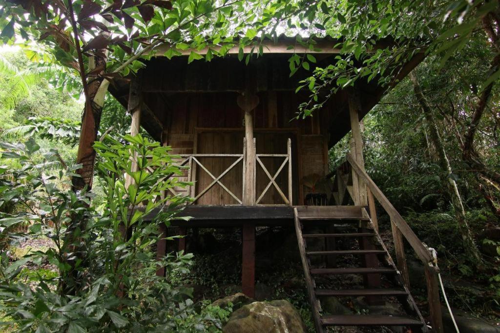 A Pousada Mad Monkey Koh Rong Samloem Koh Rong Sanloem Exterior foto